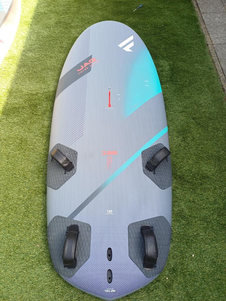Boards, masten, gieken, zeilen, vinnen, verlengers, Watersport en Boten, Verzenden, Gebruikt, Complete set, Met mast