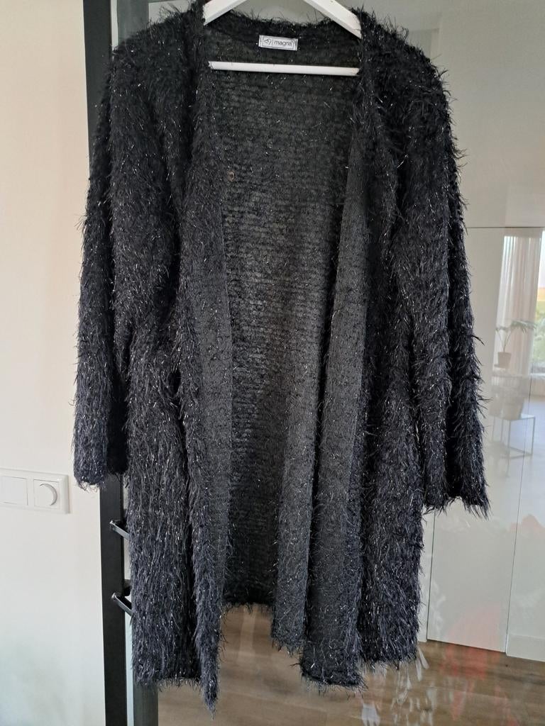Nieuwe Magna kleding L/XL (maat 52) dier- en rookvrij huis, Ophalen of Verzenden