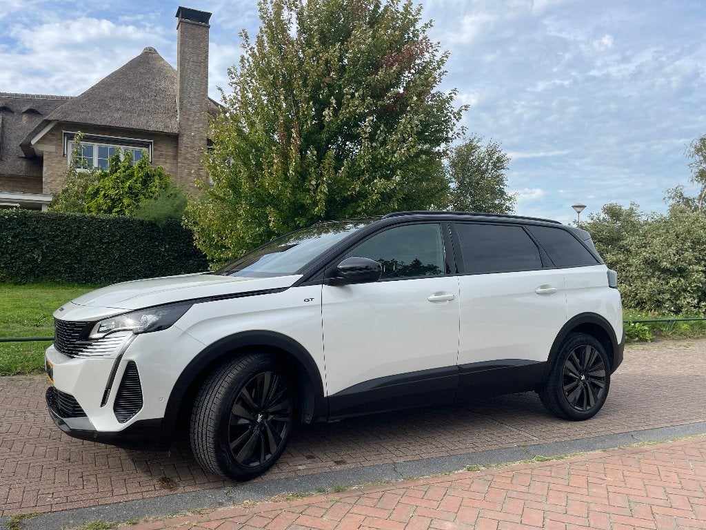 Peugeot 5008 GT 1.2 Turbo BLACK PACK | Dealeronderhouden, Dealer onderhouden, Zwart, 1199 cc, Lichtsensor