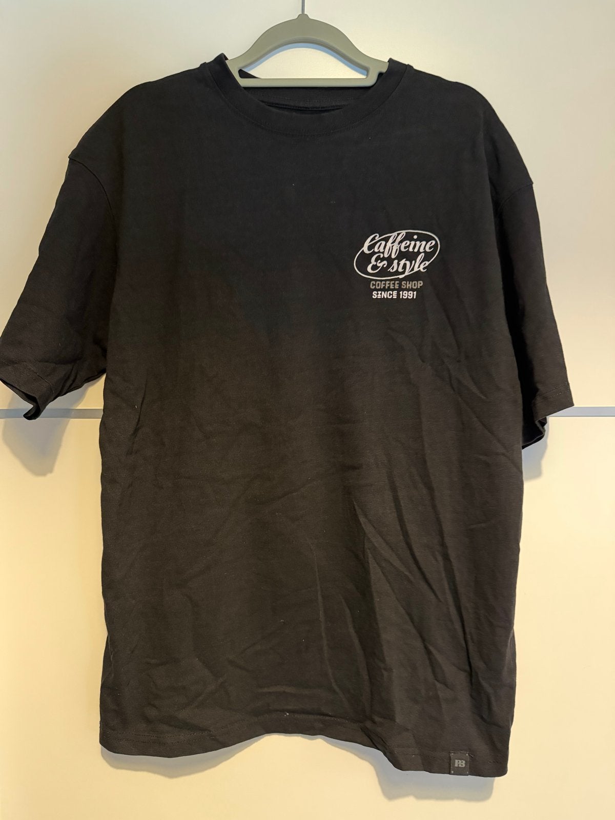 Pull&Bear T-shirt 'Caffeine & Style' - Maat S, Ophalen of Verzenden, Zo goed als nieuw, Zwart