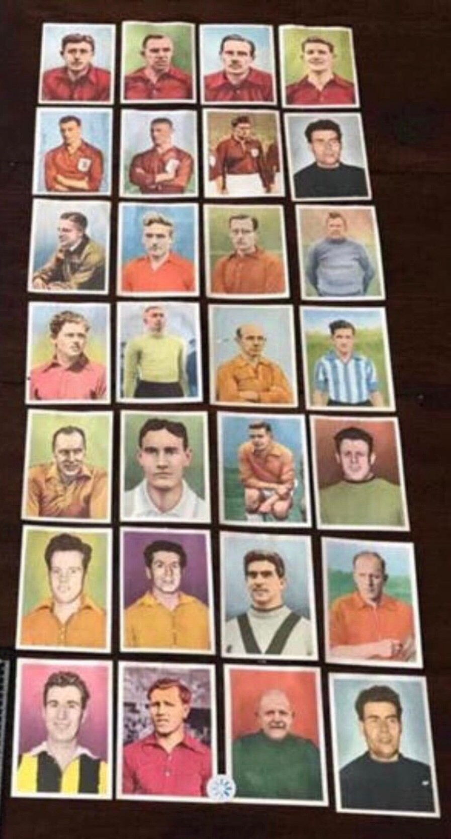 27 Oude Voetbalplaatjes in 1950, Verzamelen, Ophalen of Verzenden, Zo goed als nieuw, Overige binnenlandse clubs, Poster, Plaatje of Sticker