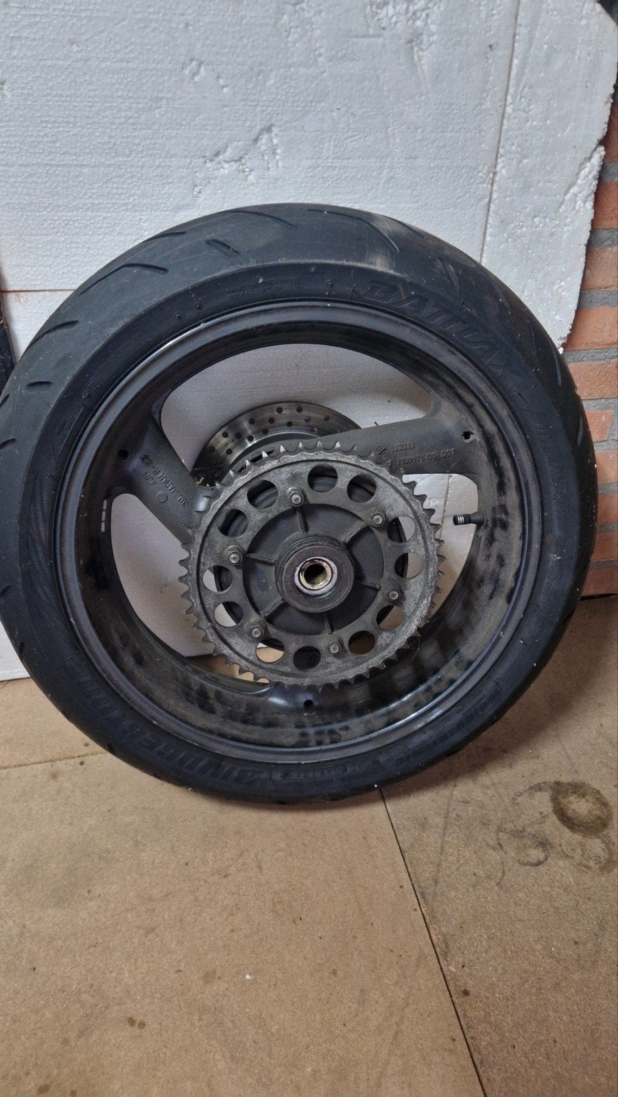 Yamaha Thundercat achterwiel, Ophalen, Gebruikt