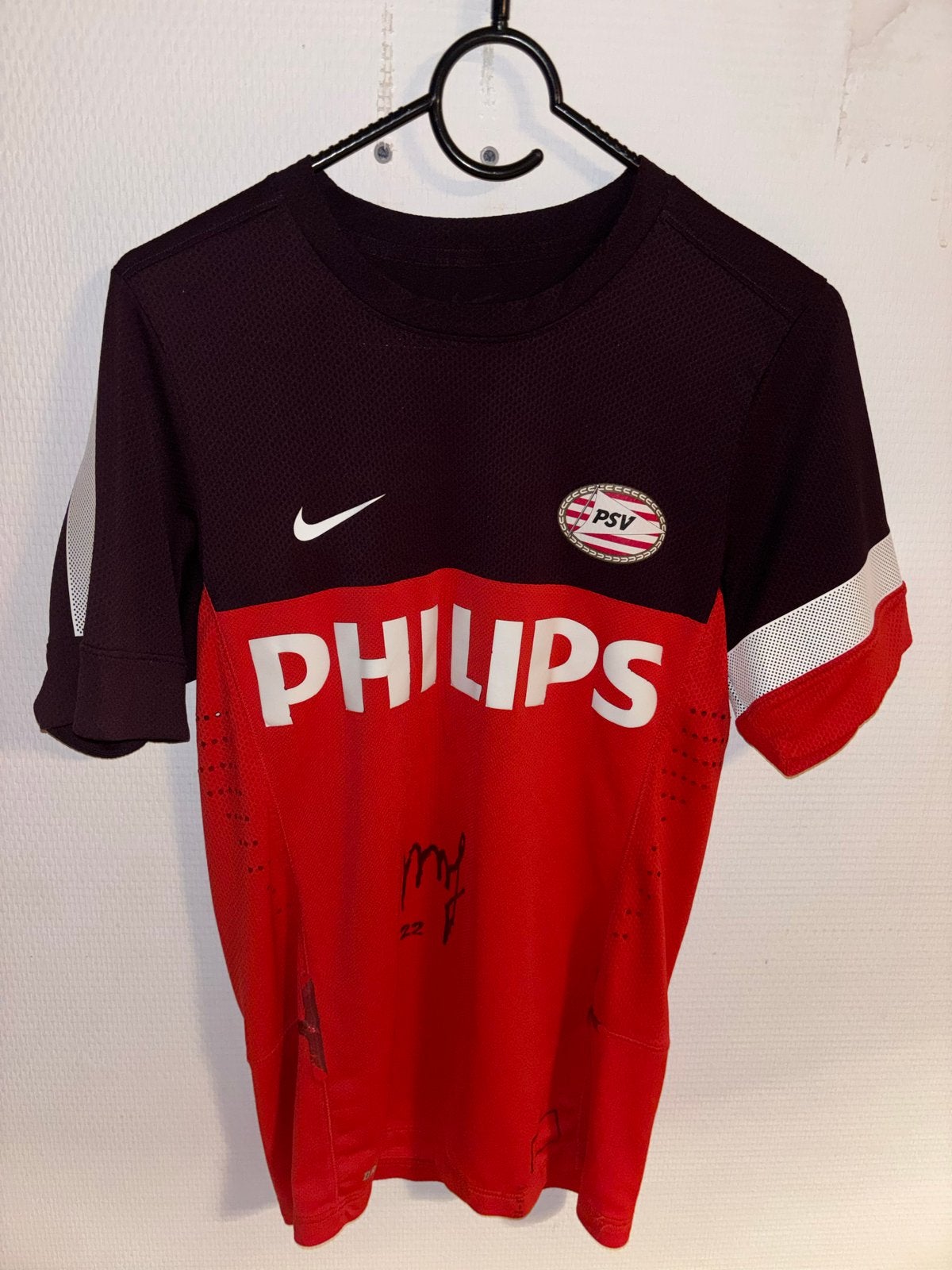PSV Player-issue Trainingsshirt gesigneerd DEPAY maat M EU, Ophalen of Verzenden, Gebruikt, Shirt