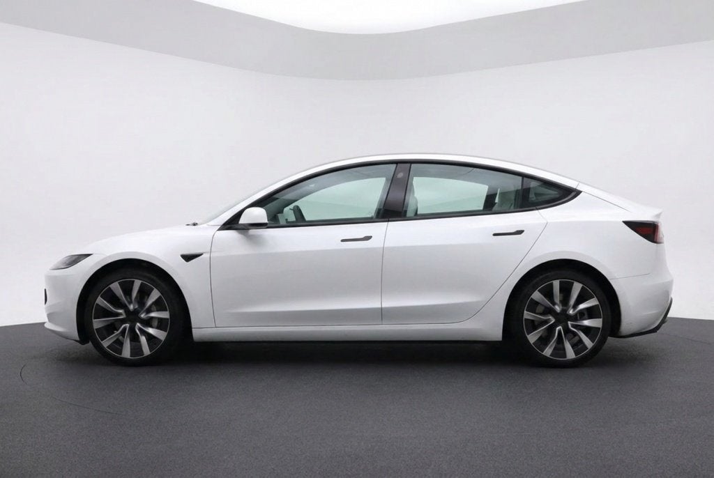 Tesla Model 3 Premium Long Range AWD 78kWh l FSD4 (HW4) l AM, Auto's, Tesla, Automaat, 0 cilinders, Gebruikt, Wit