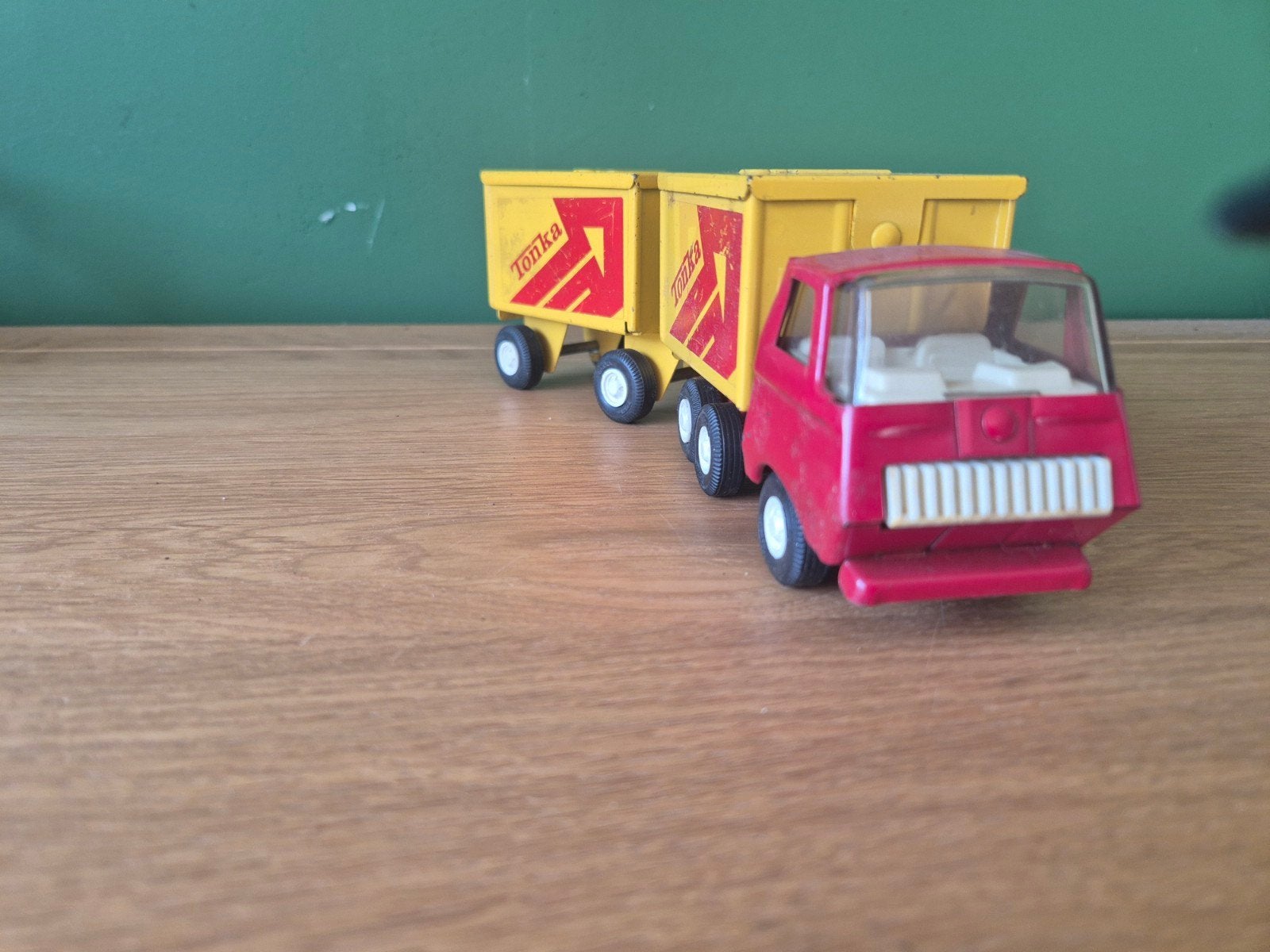 Vintage Tonka Truck met Dubbele Trailer - Rood/Geel, Ophalen, Gebruikt