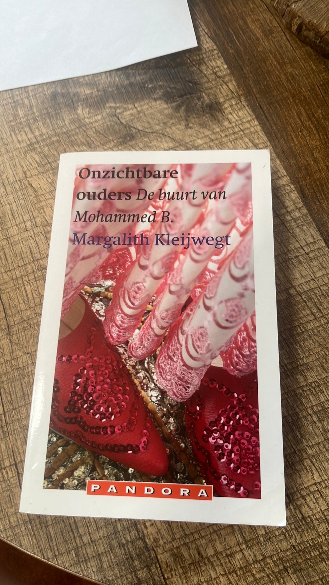 Onzichtbare ouders, Ophalen, Zo goed als nieuw