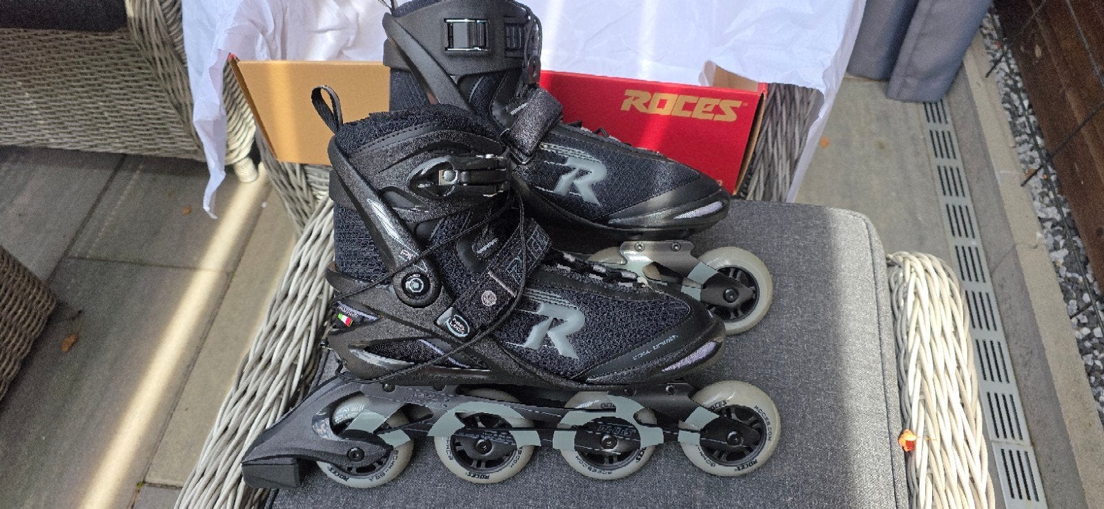 Roces Inline Skates (Maat 43) met Bescherming en Tas, Verstelbaar, Nieuw, Ophalen of Verzenden, Inline skates 4 wielen