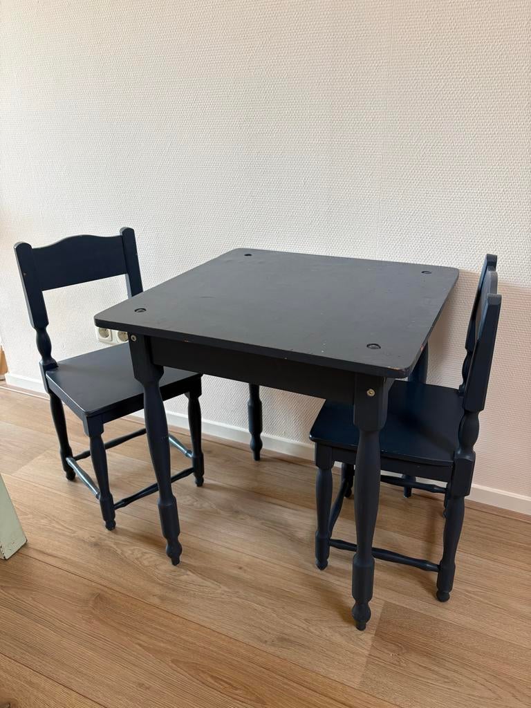 Tafel met twee stoeltjes (3+ jaar), Ophalen, Gebruikt, Tafel(s) en Stoel(en)