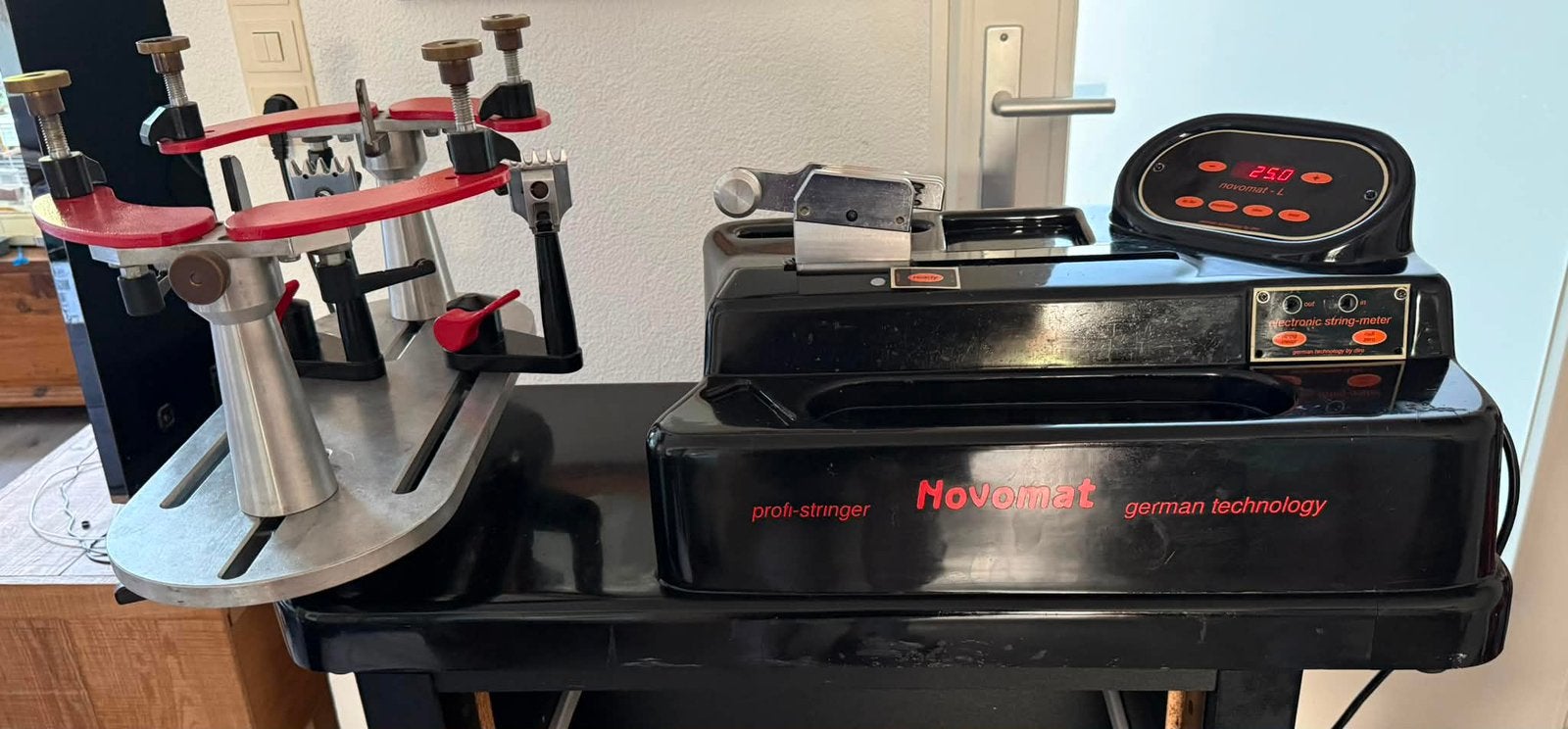 Elektrische bespanmachine met 2 vaste klemmen, Sport en Fitness, Tennis, Ophalen, Gebruikt, Racket, Overige merken