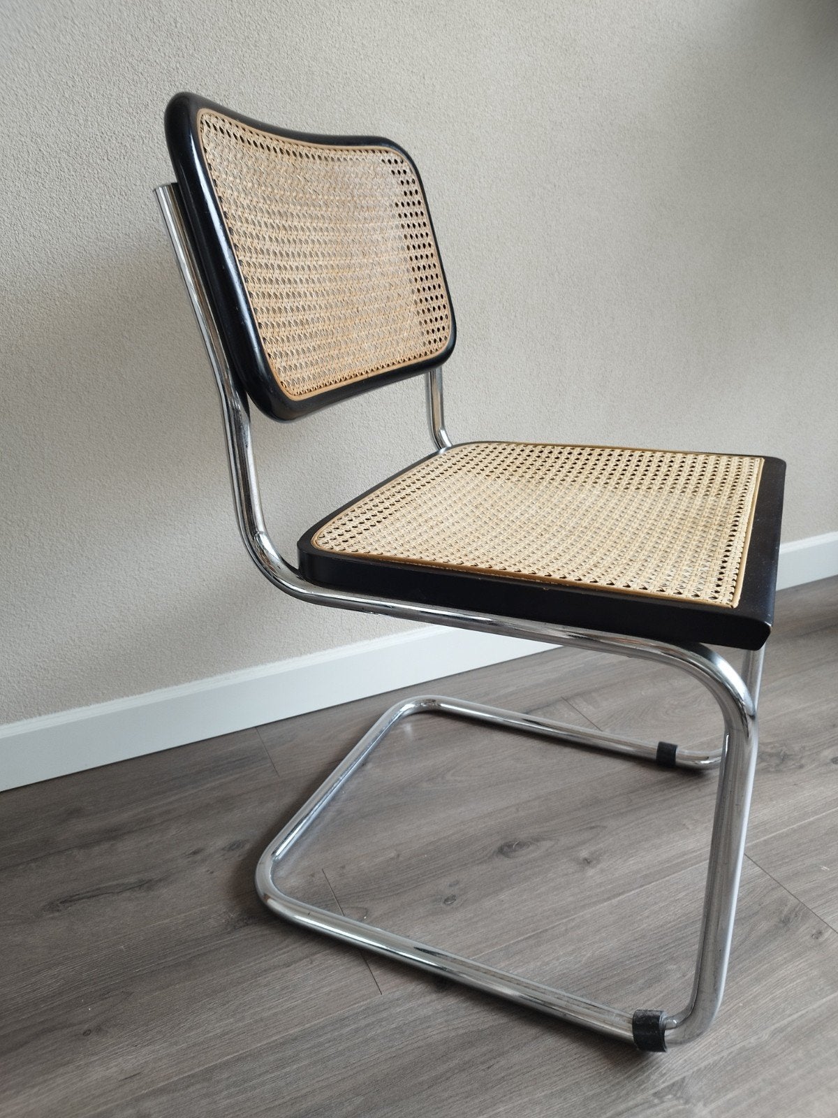Cesca Marcel Breuer Bauhaus Thonet stoel Webbing Zwart S32, Huis en Inrichting, Stoelen, Ophalen, Zwart, Eén