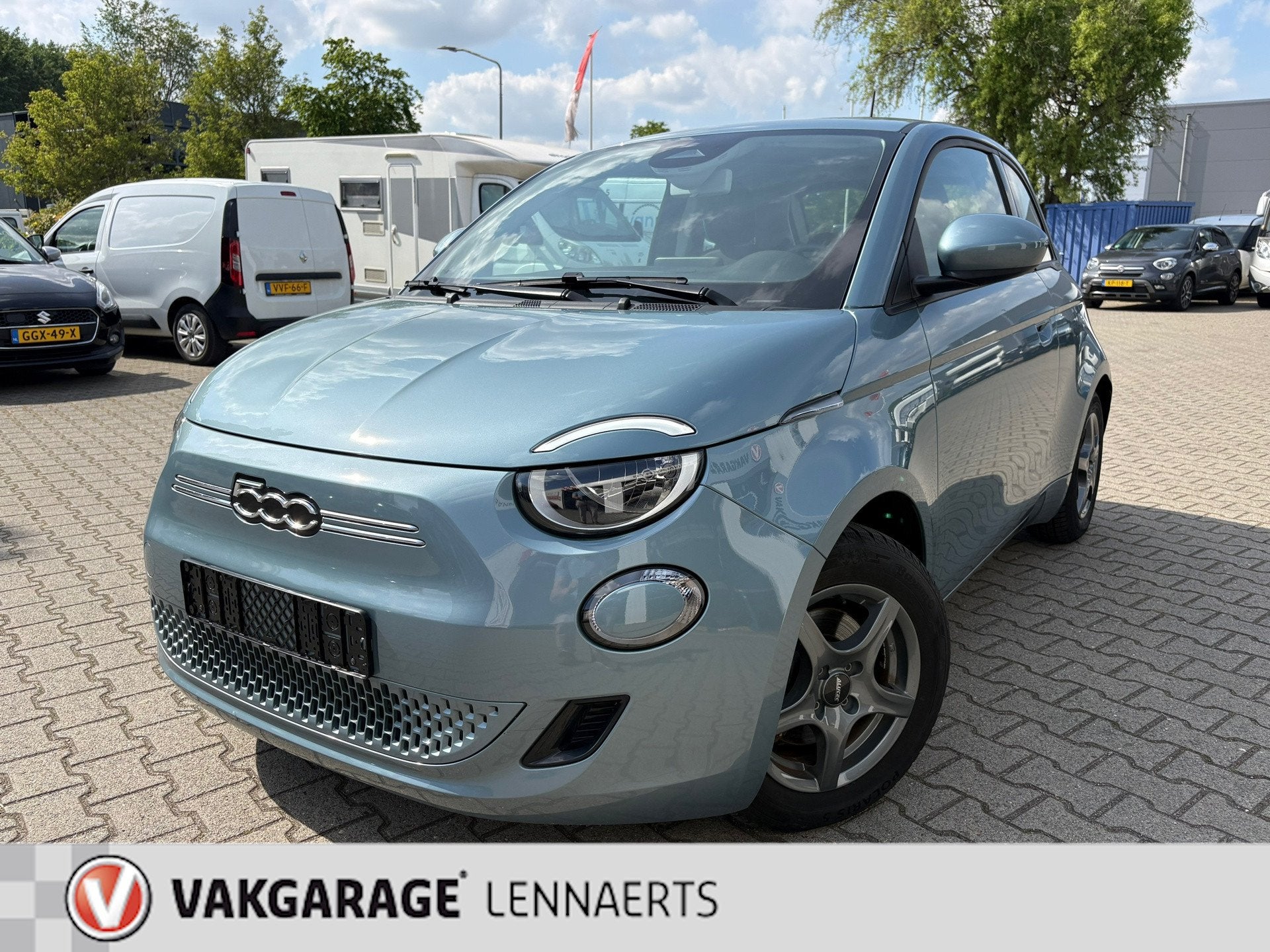 Fiat 500 3+1 Passion 42 kWh (BOVAG/RIJKLAARPRIJS), Auto's, 12 maanden, Gebruikt, Zwart, 4 stoelen