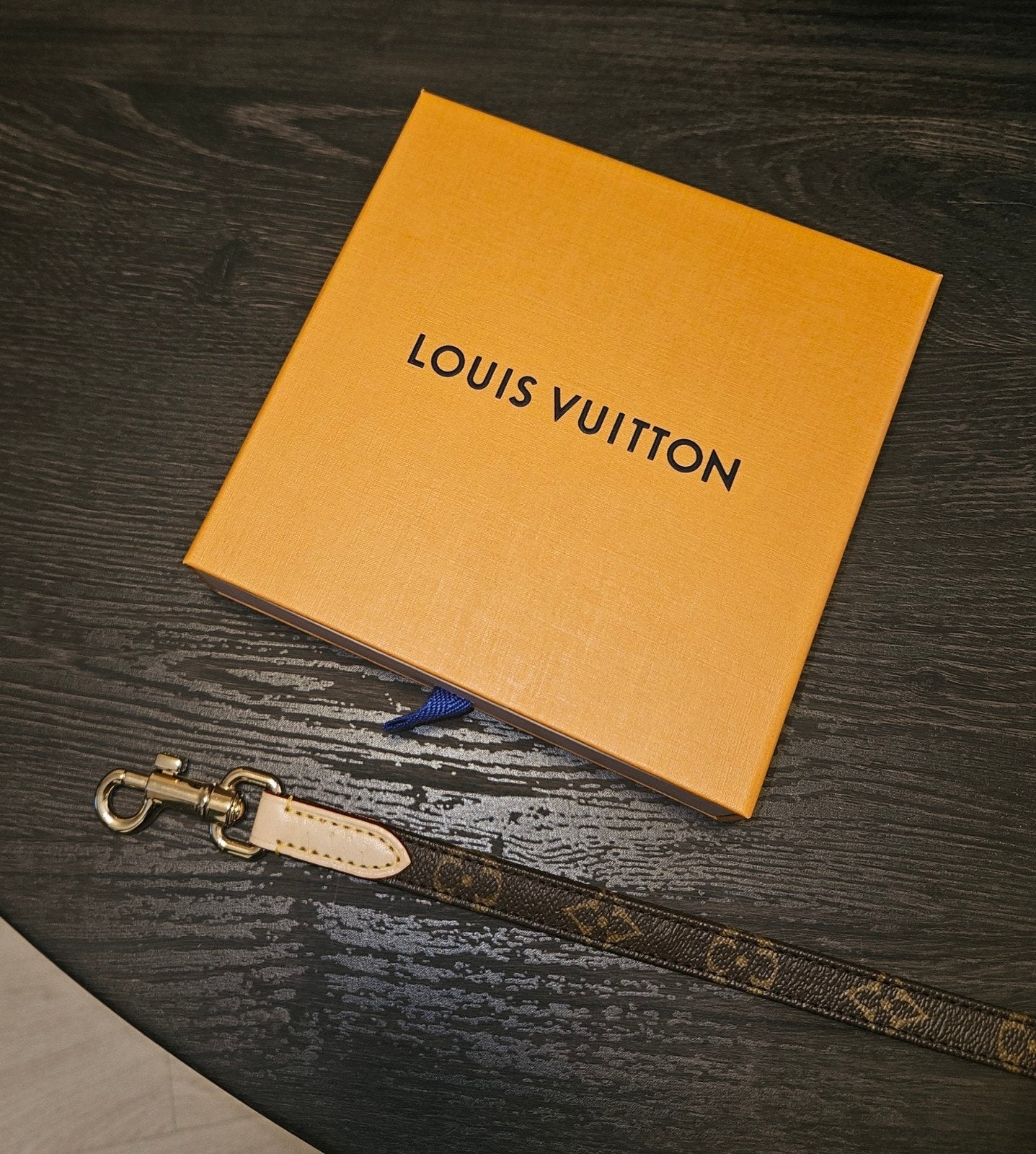 Louis Vuitton Halsband, Verzenden, Zo goed als nieuw