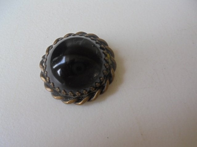 Vintage broche met steen zwart, Ophalen of Verzenden, Zo goed als nieuw, Zwart, Overige materialen