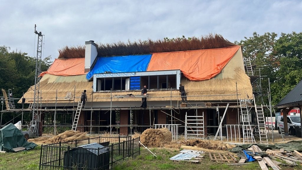 Bouwsteiger zeer compleet + bouwlift voor groot woonhuis, Doe-het-zelf en Verbouw, Ophalen, Gevelsteiger, 5 meter of hoger