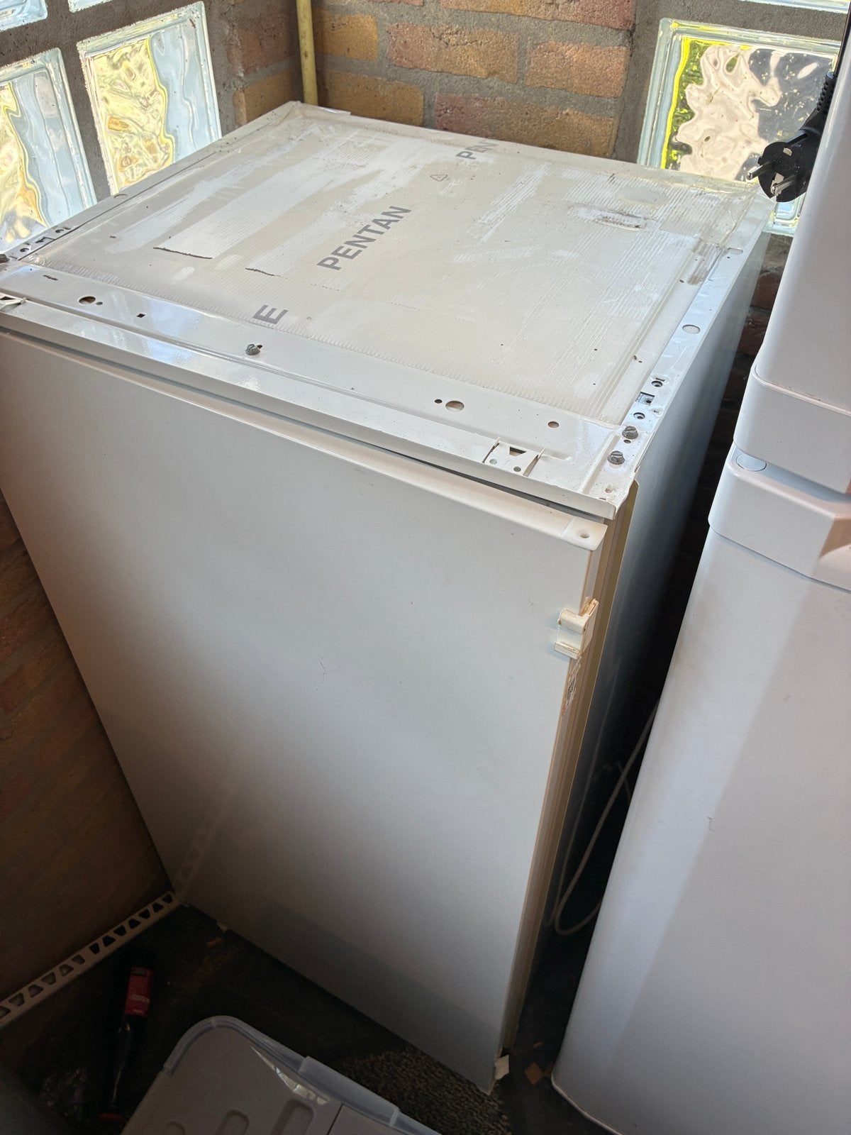 Zanussi A+ inbouw koelkast met vriesvakje, Witgoed en Apparatuur, Ophalen, 150 tot 200 liter, Gebruikt, 120 tot 140 cm