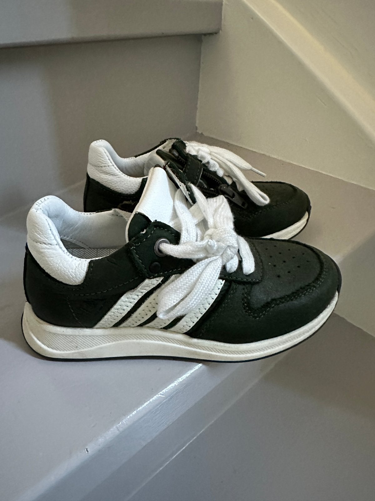 Jongens schoen Ton & Ton (nieuw) mt 28, Ophalen, Zo goed als nieuw, Jongen, Schoenen
