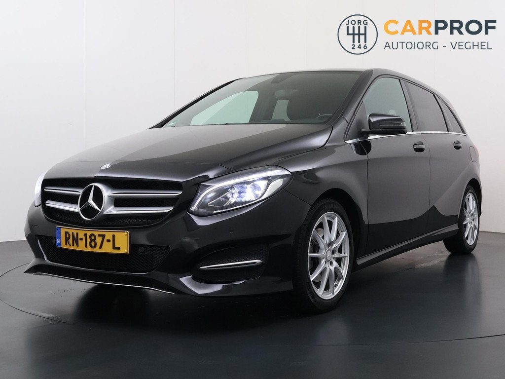 Mercedes-Benz B-klasse 200 Ambition Leder | Trekhaak | Navig, Auto's, Mercedes-Benz, Gebruikt, Leder en Stof, Zwart, Bedrijf