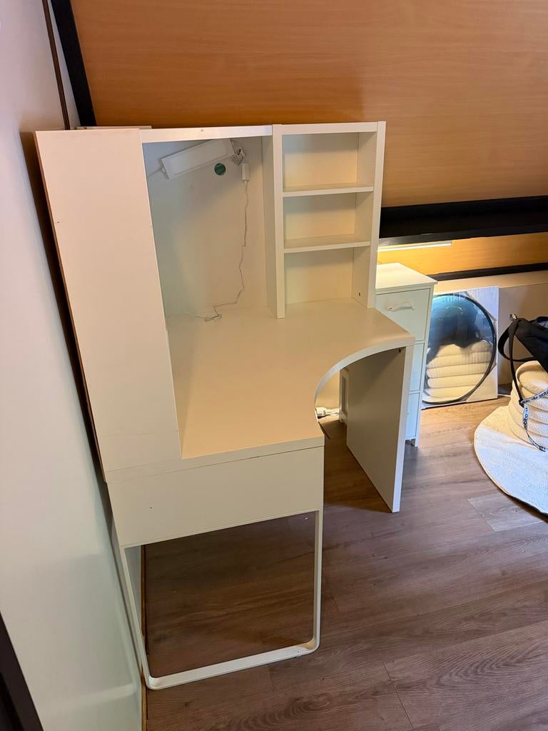 Wit hoekbureau met opbergruimte, Huis en Inrichting, Bureaus, Ophalen, Opbergruimte, Gebruikt, Hoekbureau