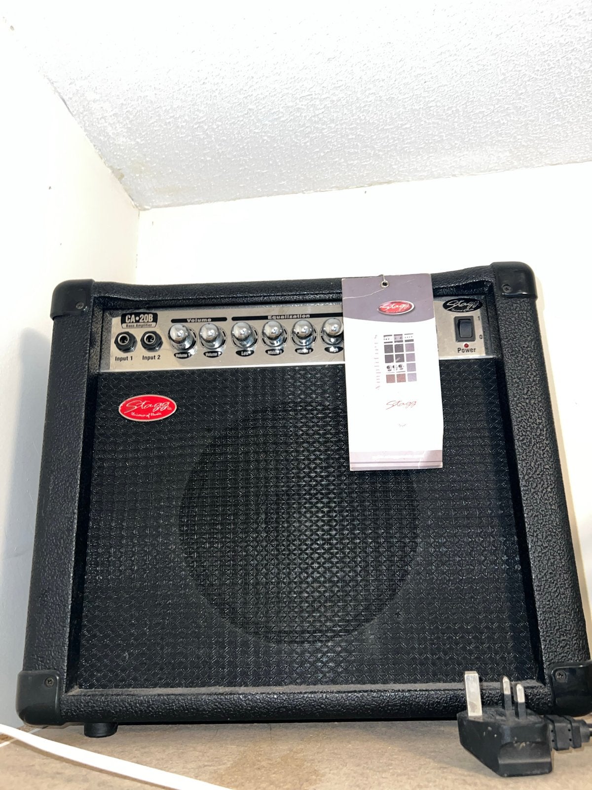 Stagg CA-20B Basgitaarversterker - Zo goed als nieuw, Muziek en Instrumenten, Ophalen of Verzenden, Zo goed als nieuw, Basgitaar