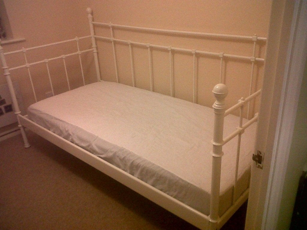 IKEA eenpersoonsbed met verstelbare lattenbodem + matras, Ophalen, Verstelbaar, 90 cm, Eenpersoons