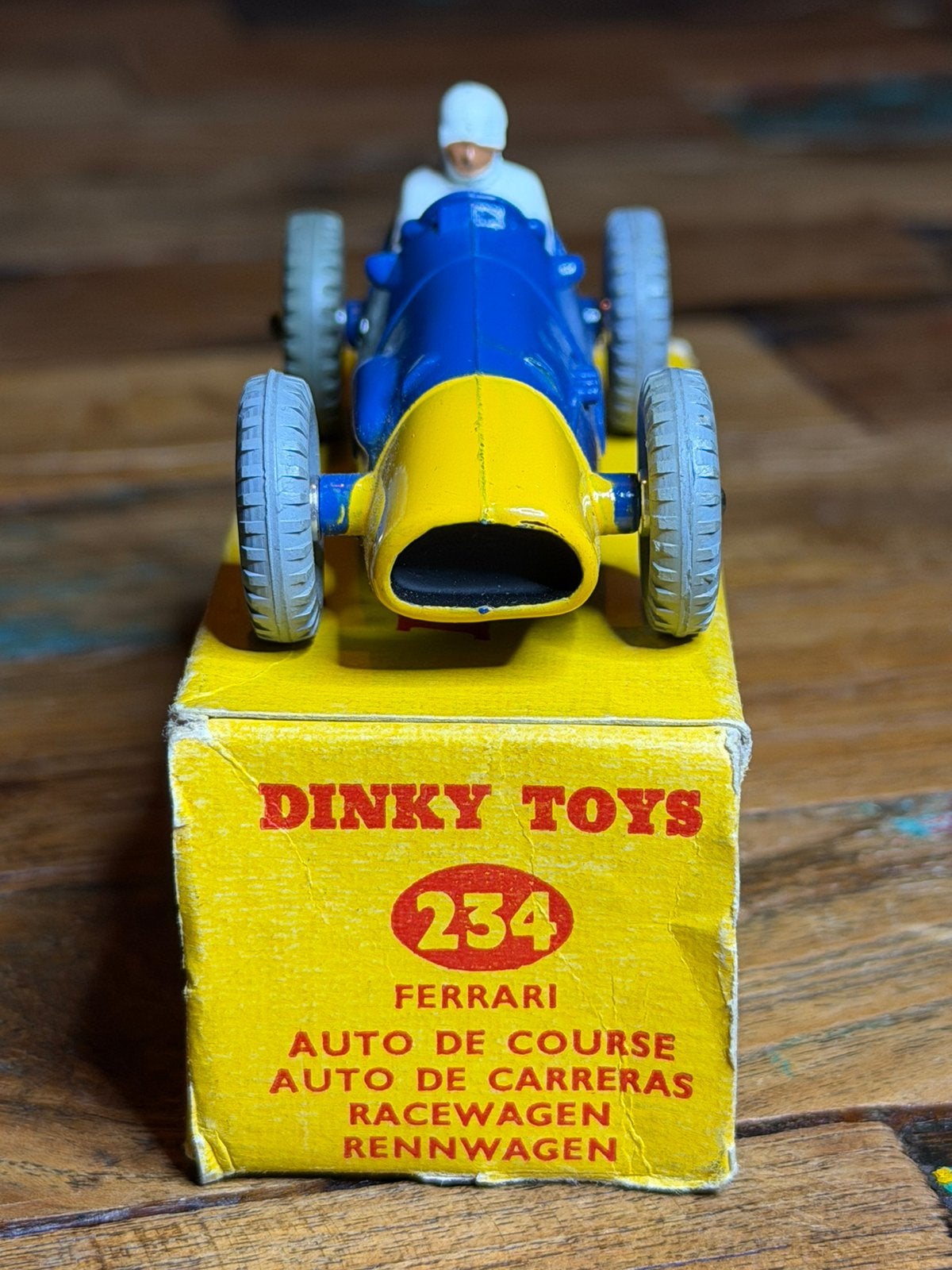 Dinky Toys 234 Ferrari nr. 5 Near Mint + originele doos, Ophalen of Verzenden, Zo goed als nieuw, Auto, Dinky Toys