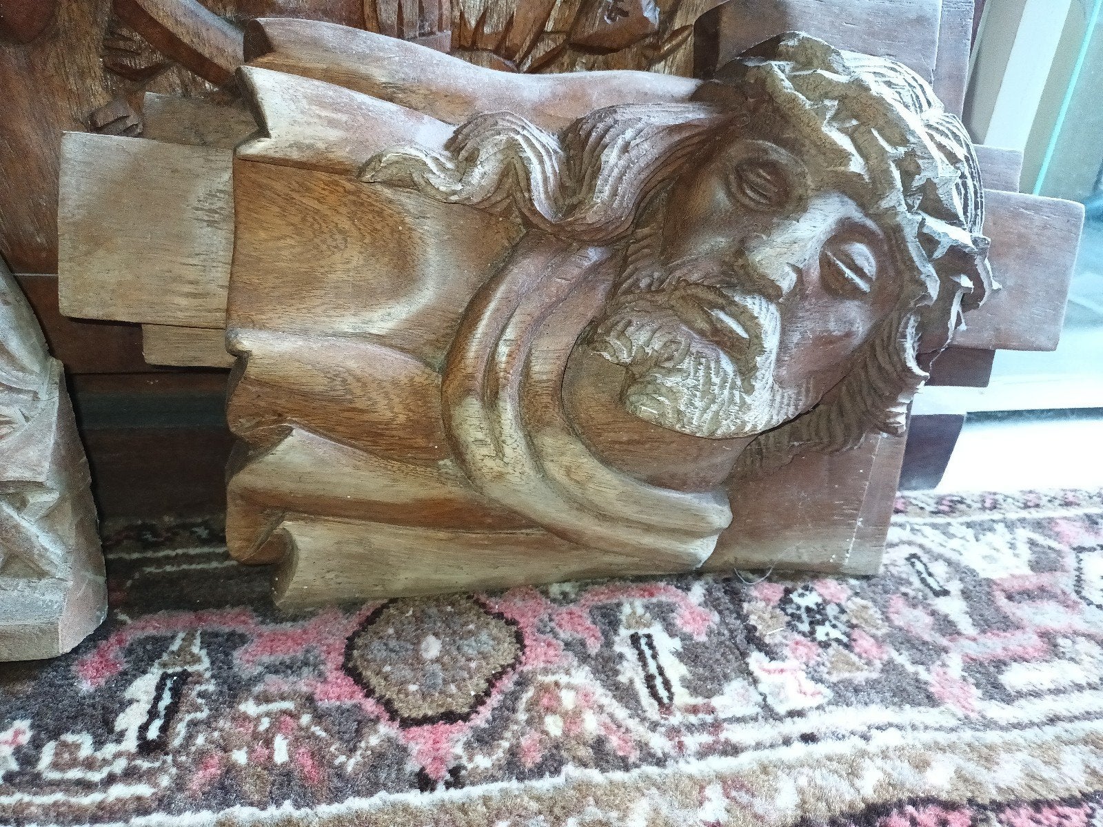 Gesigneerd Houtsnijwerk: Hoofd van Christus, Antiek en Kunst, Houtsnijwerk, Ophalen of Verzenden, 20 - 50 cm, Hout