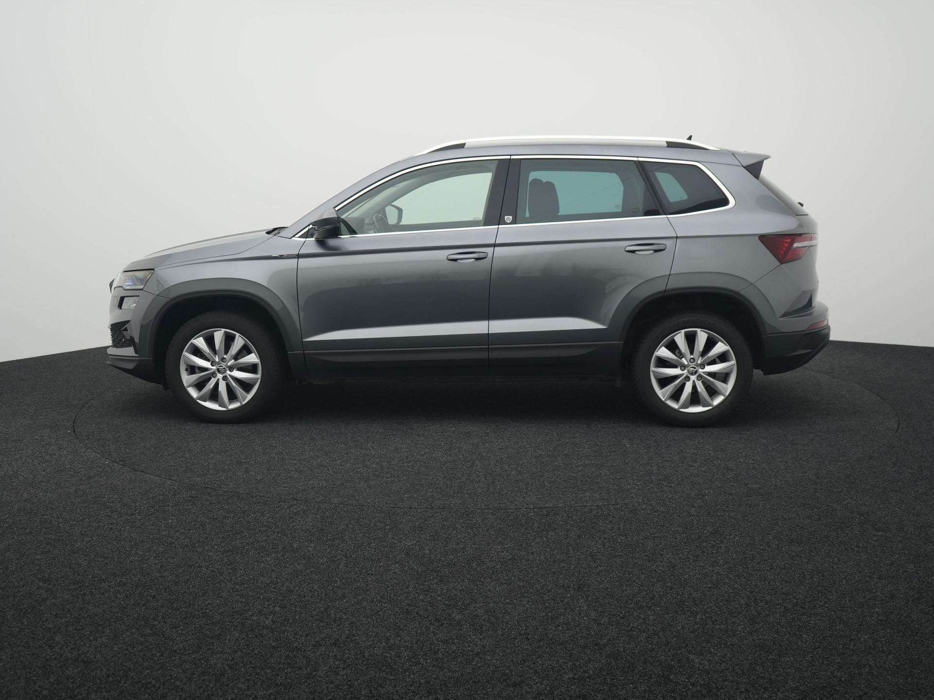 Skoda Karoq 1.5 TSI ACT Business Edition | AUTOMATISCHE AIRC, Auto's, 12 maanden, Stof, Euro 6, 4 cilinders