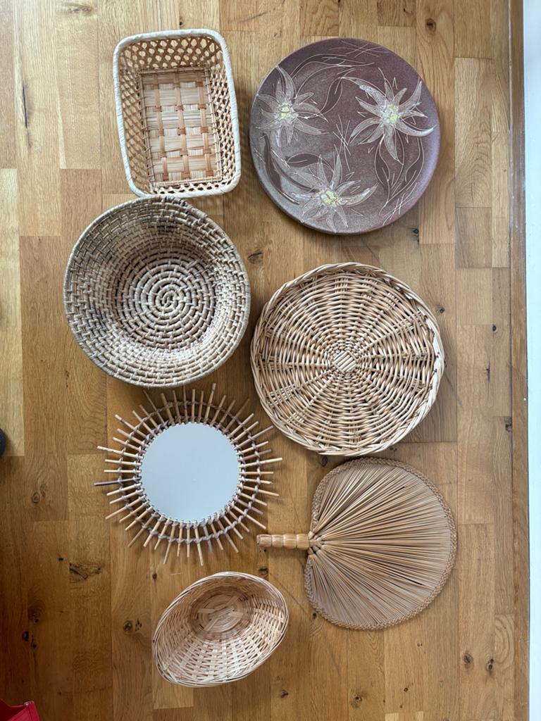 Spiegel, wandbord, waaier en rotan mandjes muurdecoratie, Huis en Inrichting, Boho, Decoratieobject, Ophalen of Verzenden, Zo goed als nieuw