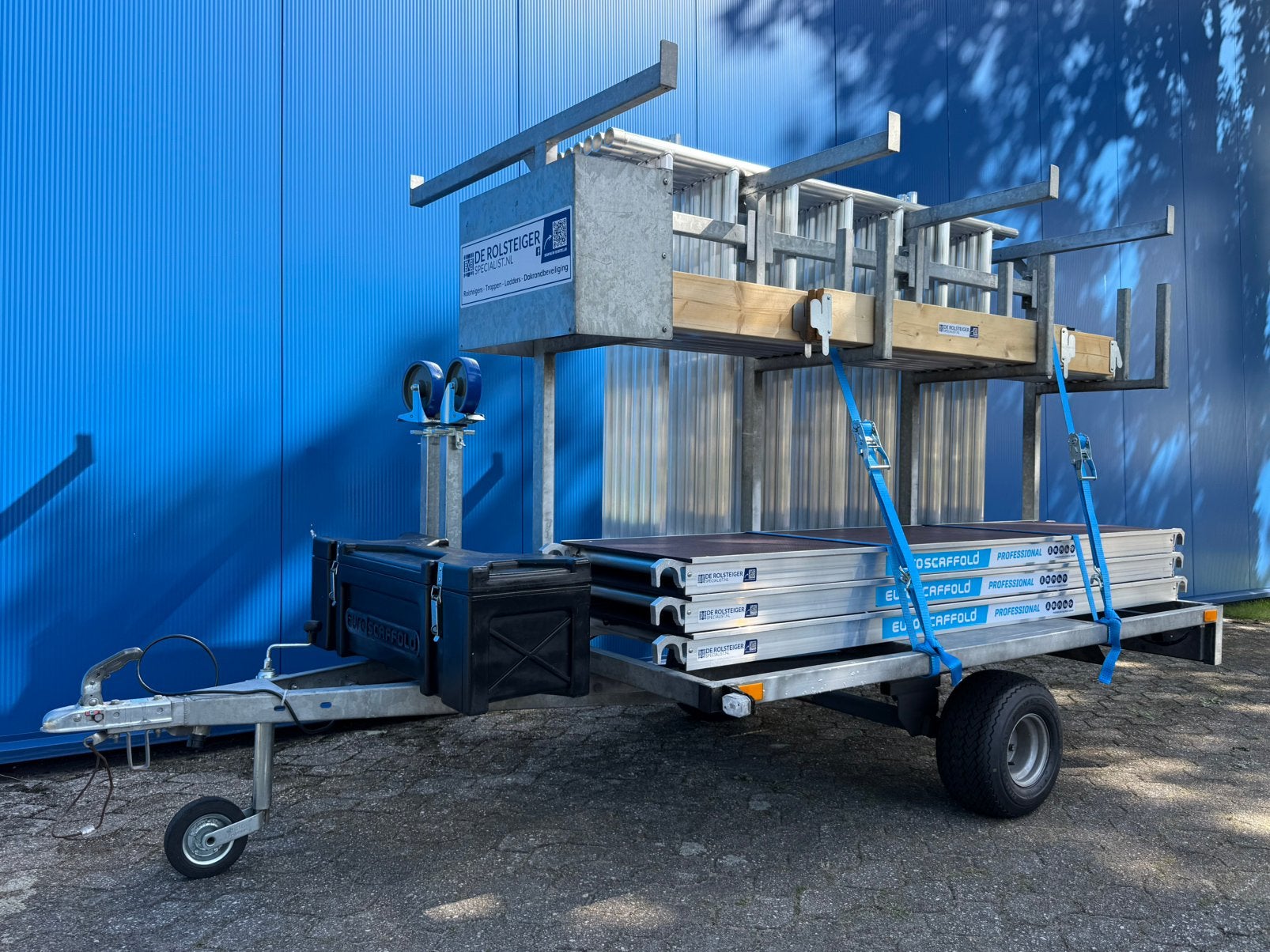 Euroscaffold Rolsteiger 135x250x8,2m NIEUW + gebruikte kar, Doe-het-zelf en Verbouw, Ophalen of Verzenden, Gebruikt, Rolsteiger of Kamersteiger