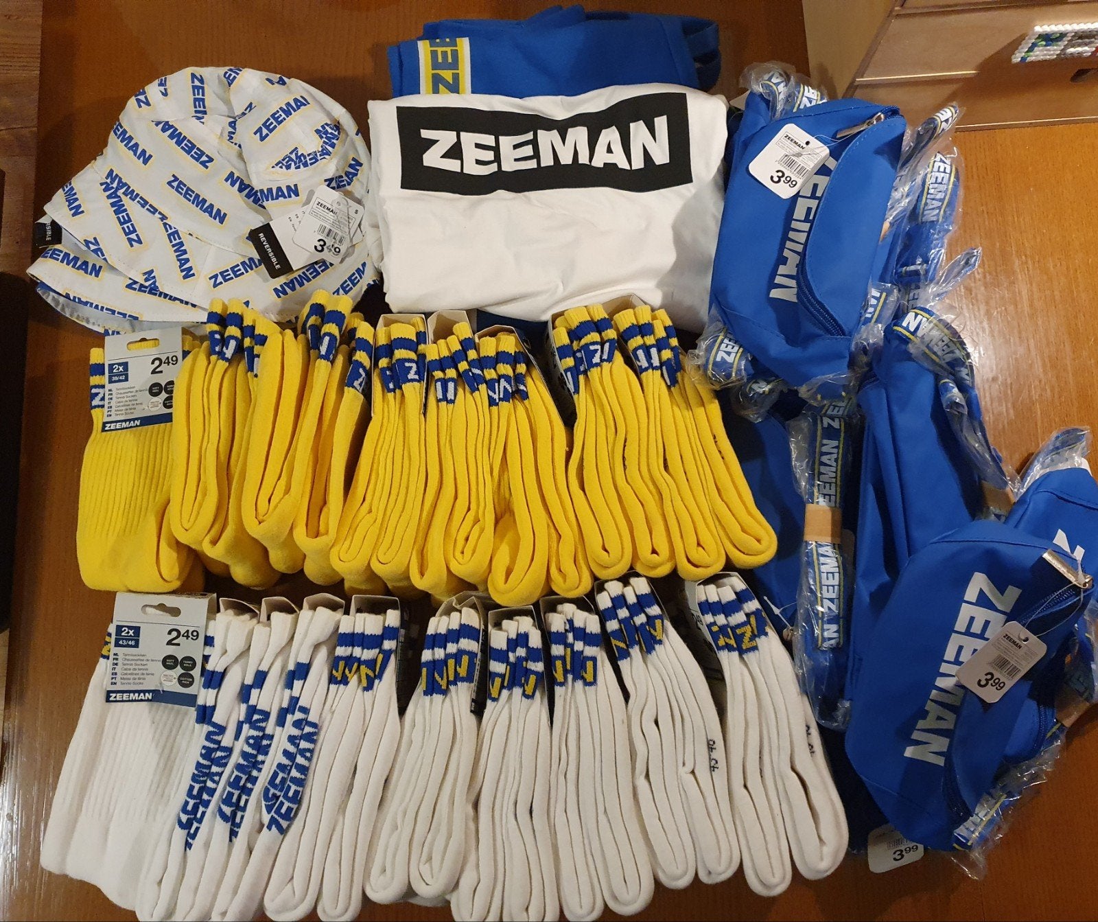Zeeman Fanshop restanten 1 euro per stuk, Blauw, Nieuw, Overige maten, Ophalen of Verzenden