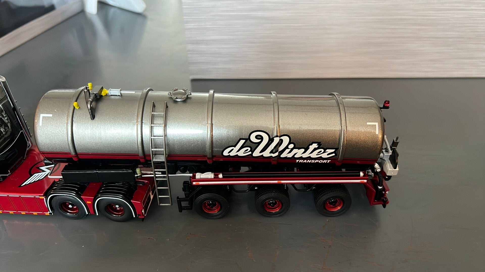 Gezocht! Tank wsi De Winter Transport, Hobby en Vrije tijd, Modelauto's | 1:50, Ophalen of Verzenden, Zo goed als nieuw, Bus of Vrachtwagen
