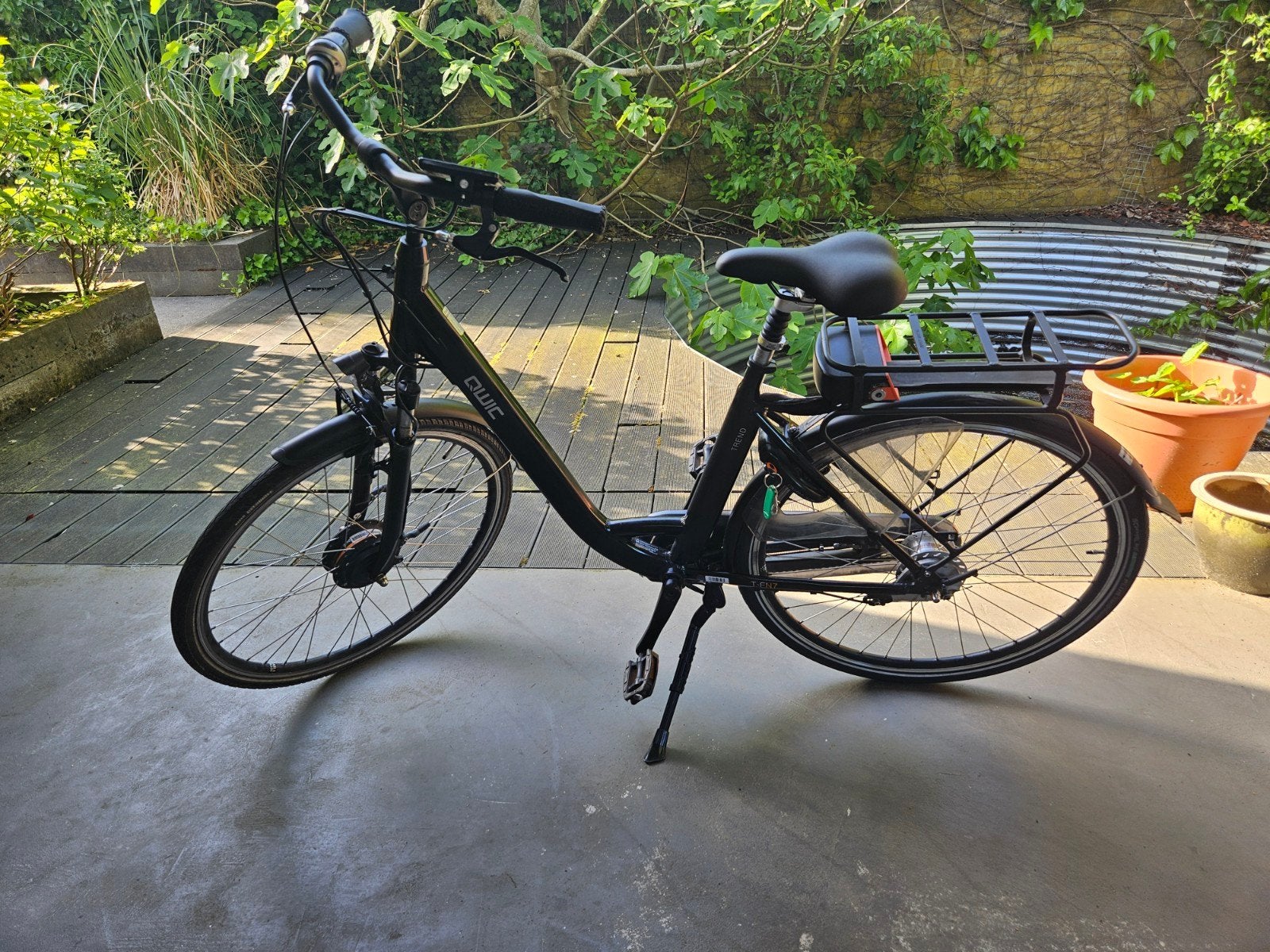 QWIC T-FN7 Damesfiets met accu - lader en 2 sleutels, 51 tot 55 cm, Ophalen, Zo goed als nieuw, Overige merken