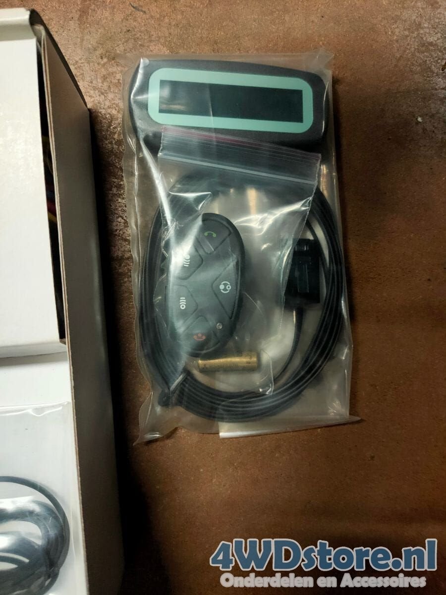 Carkit Bluetooth met LCD display, Auto diversen, -, -, Nieuw, Ophalen of Verzenden