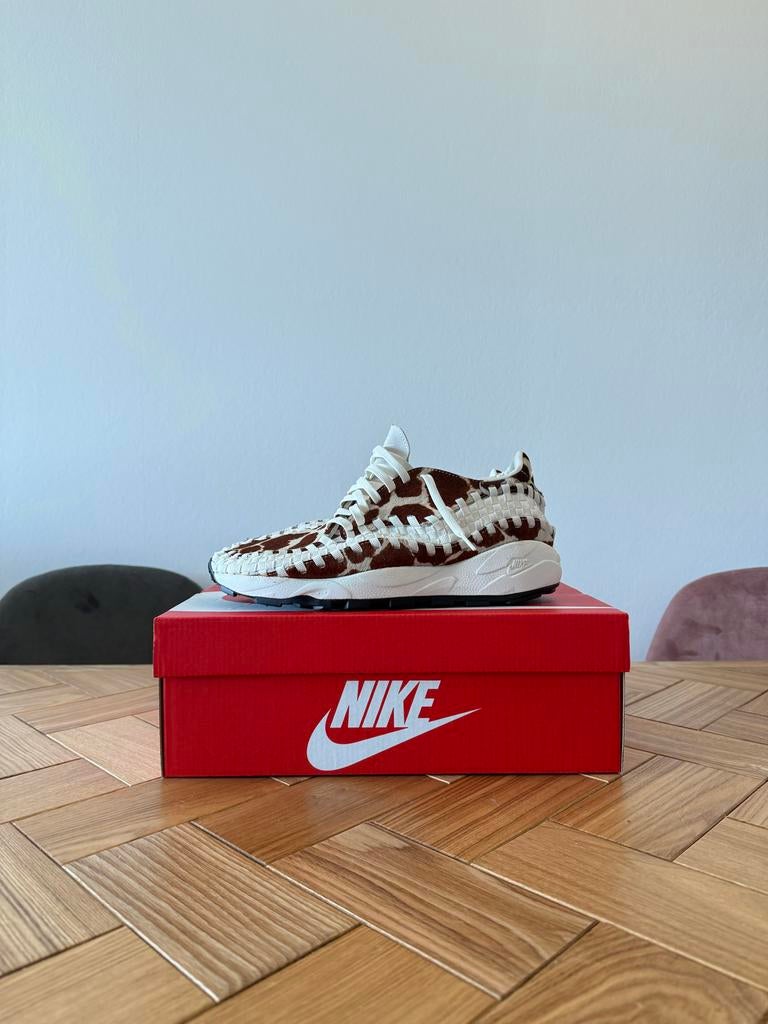 Nike Air Footscape Woven Cow Print Sneakers [maat 43], Bruin, Nieuw, Ophalen of Verzenden, Sneakers of Gympen