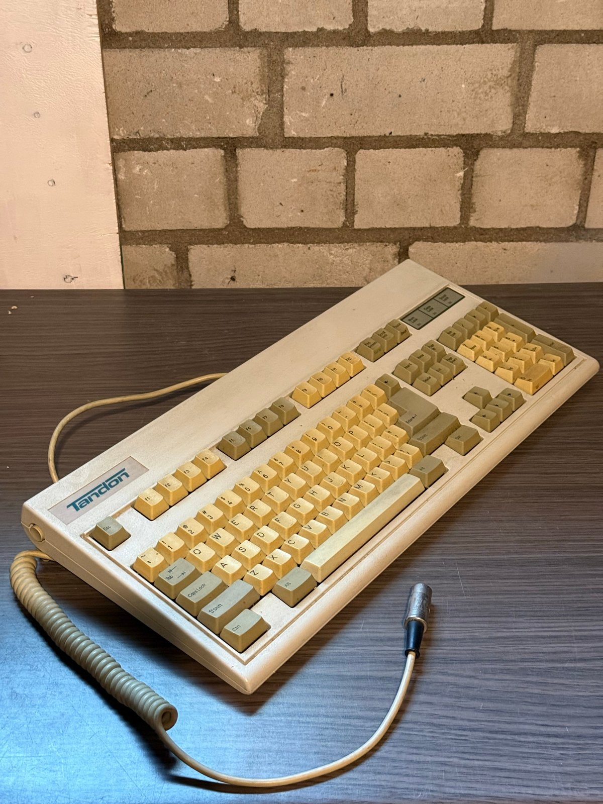 Tandon MODEL 218603XC Mechanisch AT/XT Toetsenbord, Computers en Software, Toetsenborden, Ophalen of Verzenden, Qwerty, Gebruikt
