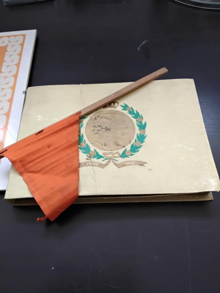 DE GRUYTER, Verzamelen, Merken en Reclamevoorwerpen, Ophalen of Verzenden, Zo goed als nieuw