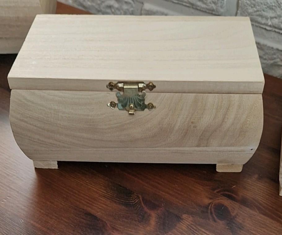 3 Blanco houten kistjes met sluitwerk, Huis en Inrichting, Woonaccessoires | Kisten, Nieuw, Minder dan 50 cm, Minder dan 50 cm