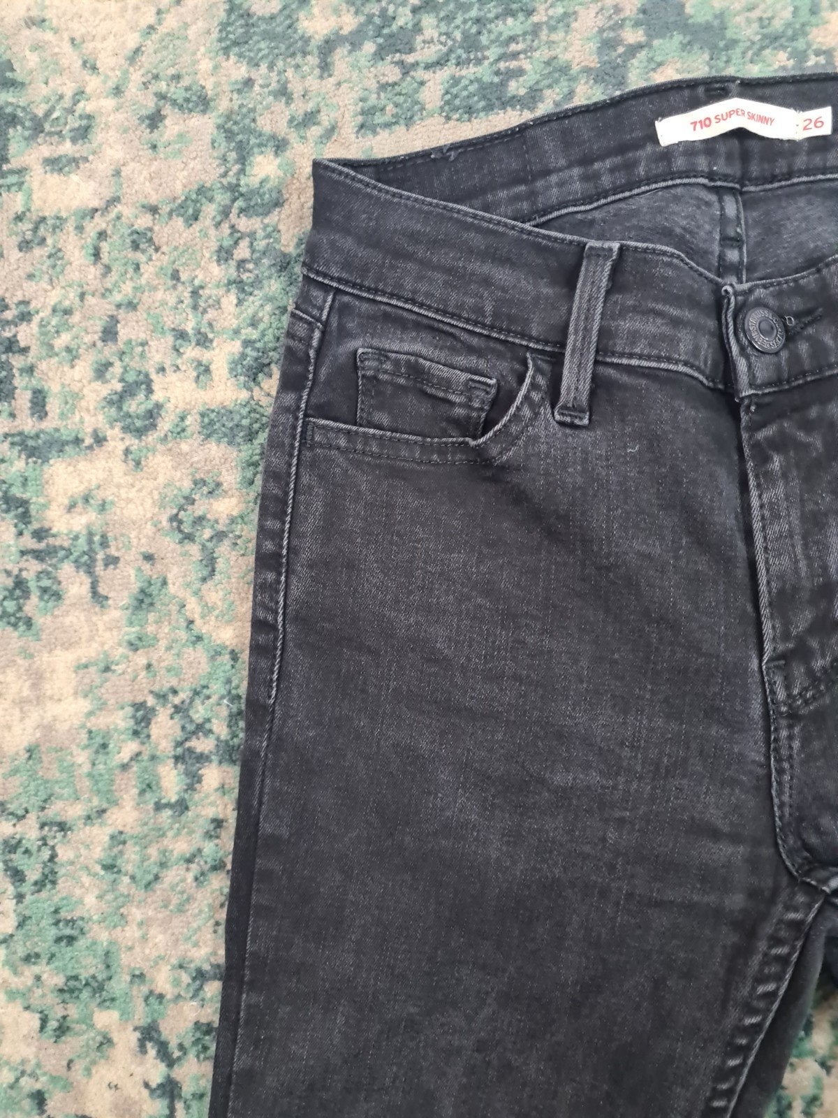 Levi's 710 super skinny W26 L32 Dames Tulsi2632 Zwart, Zwart, Ophalen of Verzenden, Zo goed als nieuw, W27 (confectie 34) of kleiner