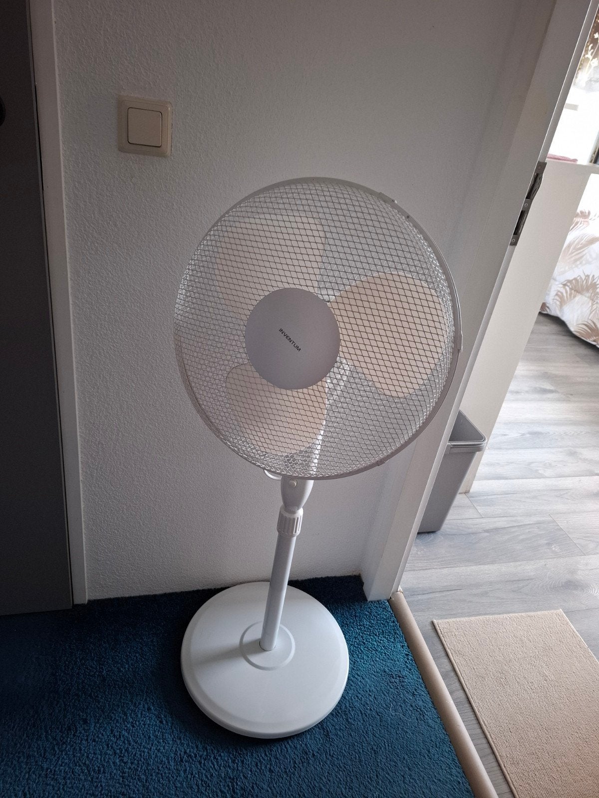 Inventum Statiefventilator - Wit, Zo goed als nieuw, Witgoed en Apparatuur, Ventilatoren, Ophalen of Verzenden, Zo goed als nieuw