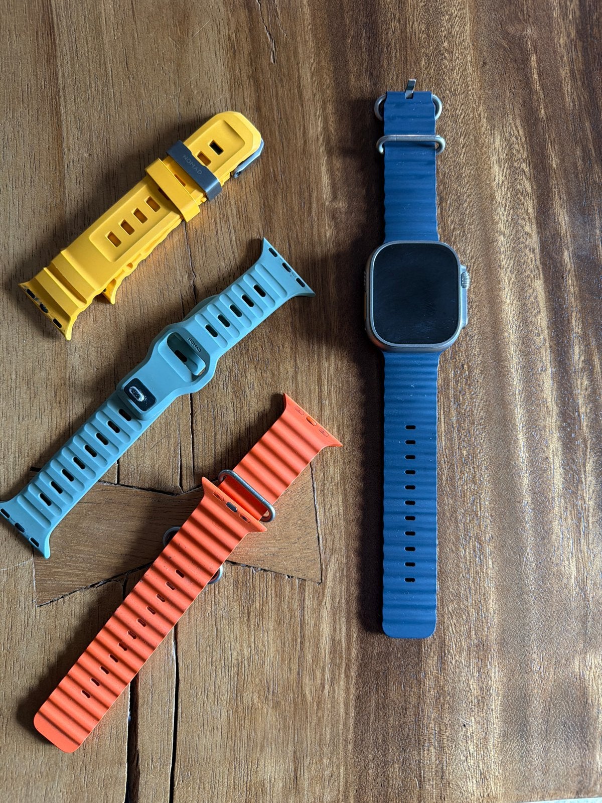 2x Apple Watch Ultra 2 met 44 extra bandjes