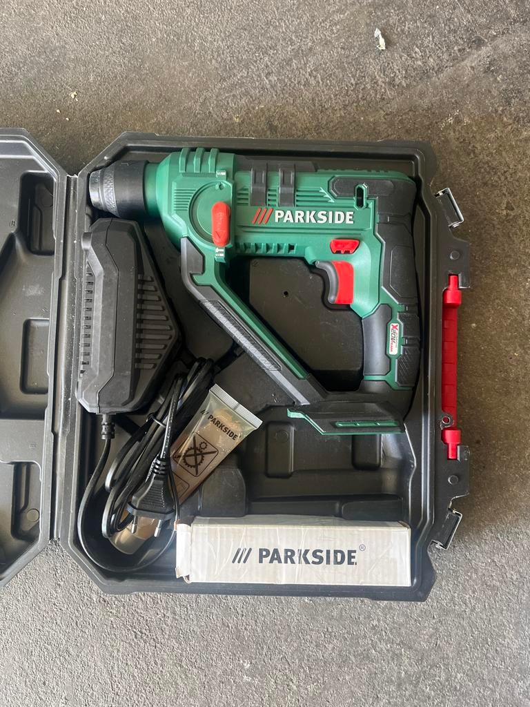 Parkside Boorhamer met Accu en Oplader in Koffer, Ophalen, 600 watt of meer, Boor- en/of Breekhamer, Zo goed als nieuw