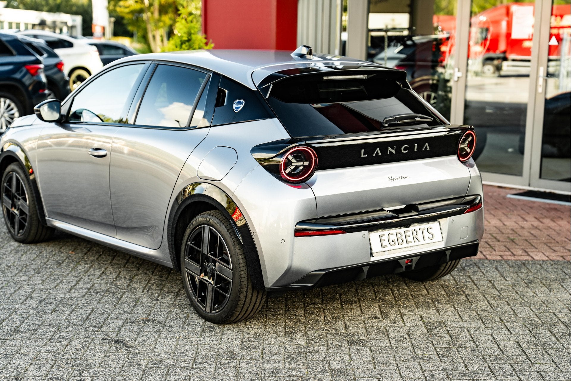 Lancia Ypsilon LX 51 kWh (bj 2024, automaat), Auto's, Stof, Gebruikt, Te koop, Adaptive Cruise Control
