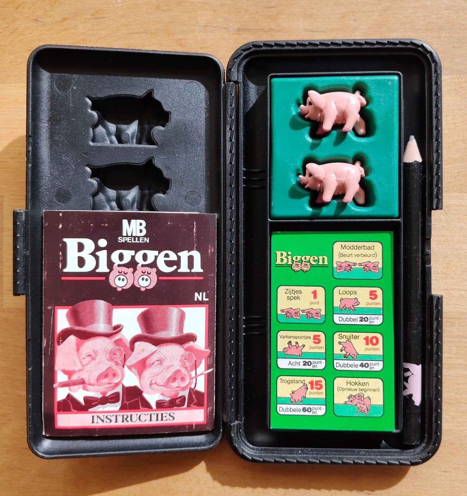 Vintage Biggen reisspel van MB. In nieuwstaat. 1984, Drie of vier spelers, Ophalen of Verzenden, Zo goed als nieuw, MB