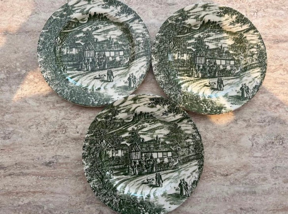 3 Broadhurst & Sons ‘Swan inn’ borden - Groen Engels servies, Huis en Inrichting, Keuken | Servies, Verzenden, Zo goed als nieuw