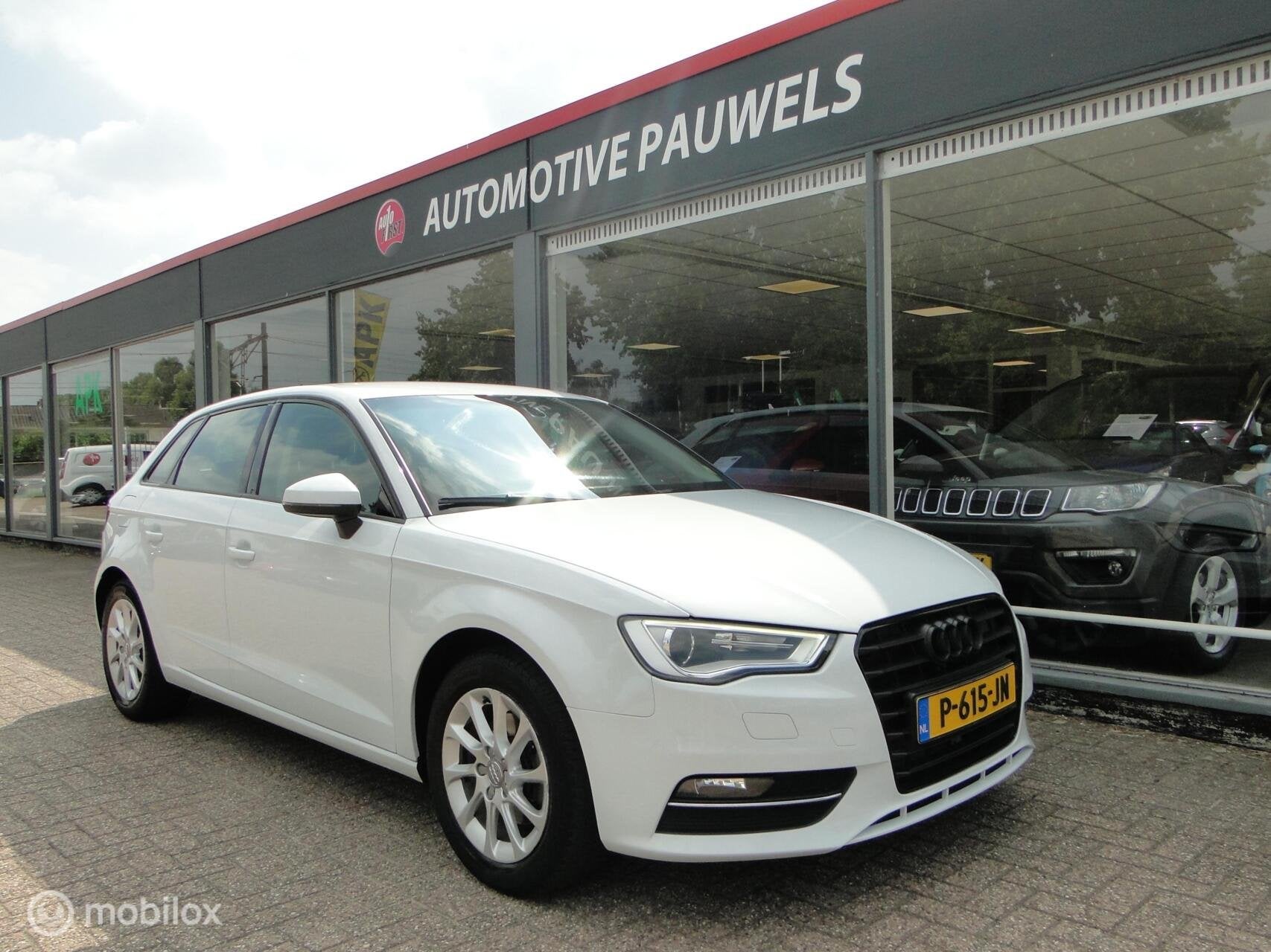 Audi A3 Sportback 1.2, schakel benzine 275.733, Voorwielaandrijving, Euro 5, Stof, Gebruikt