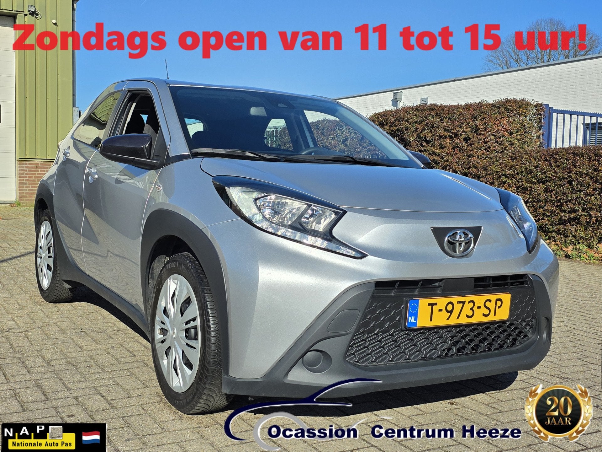 Toyota Aygo X 1.0 VVT-i MT Play, 1e Eig! Camera! Carplay! SU, Auto's, Stof, Gebruikt, 920 kg, 4 stoelen