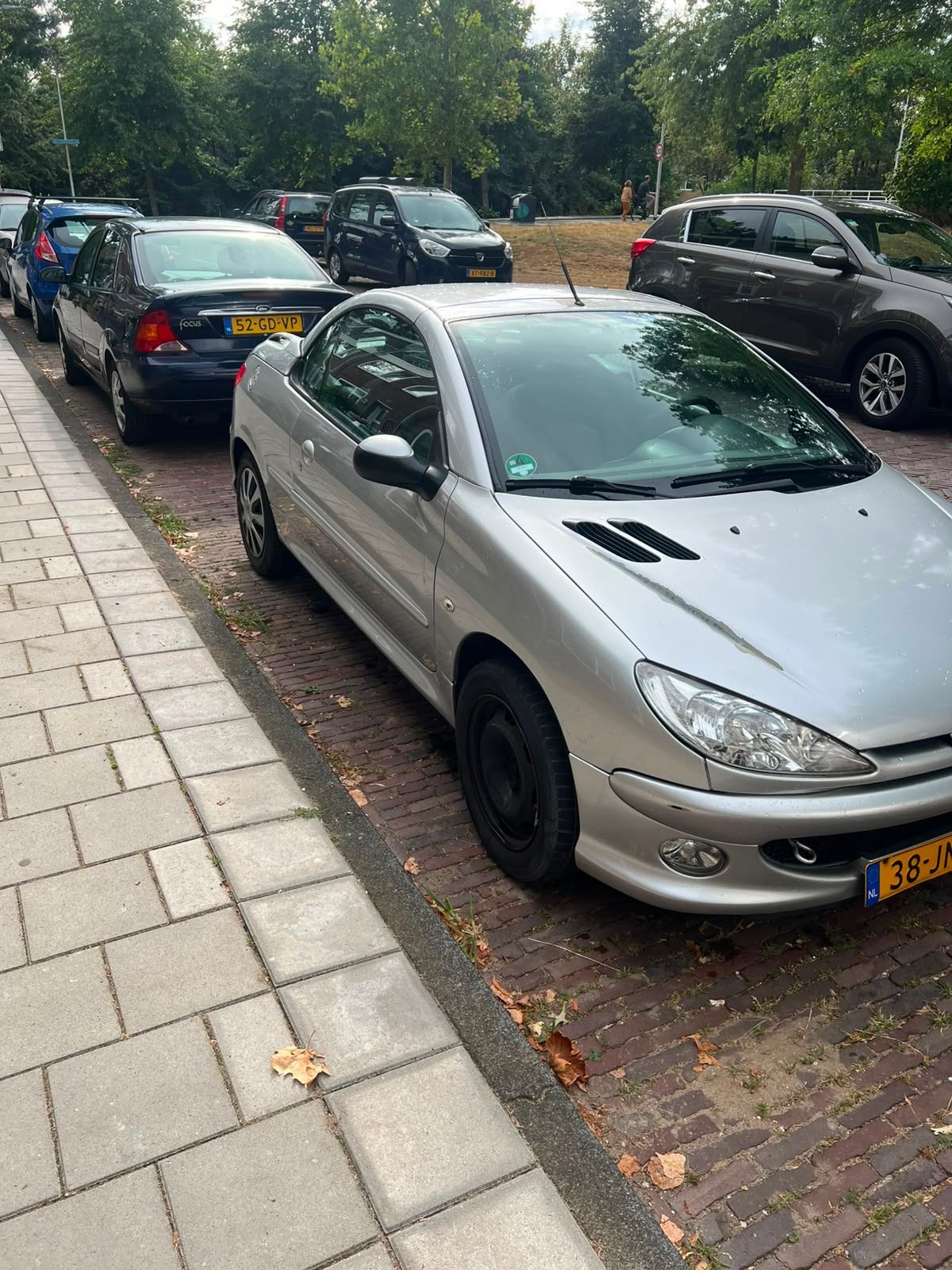 Peugeot 206 1.6 16V CC 2005 Grijs, Voorwielaandrijving, 4 cilinders, Cabriolet, 4 stoelen