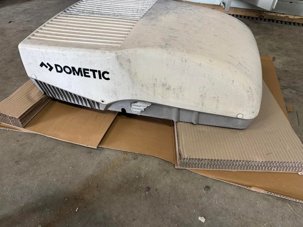 Dometic Freshjet 2200 uit 2019, Ophalen, Gebruikt