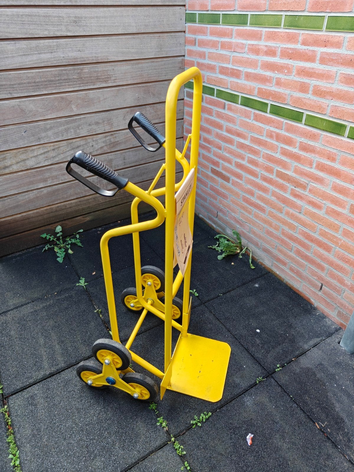 Stanley Steekwagen / Trappenklimmer - Geel, Doe-het-zelf en Verbouw, 60 tot 80 liter, Ophalen, Zo goed als nieuw, Steekwagen