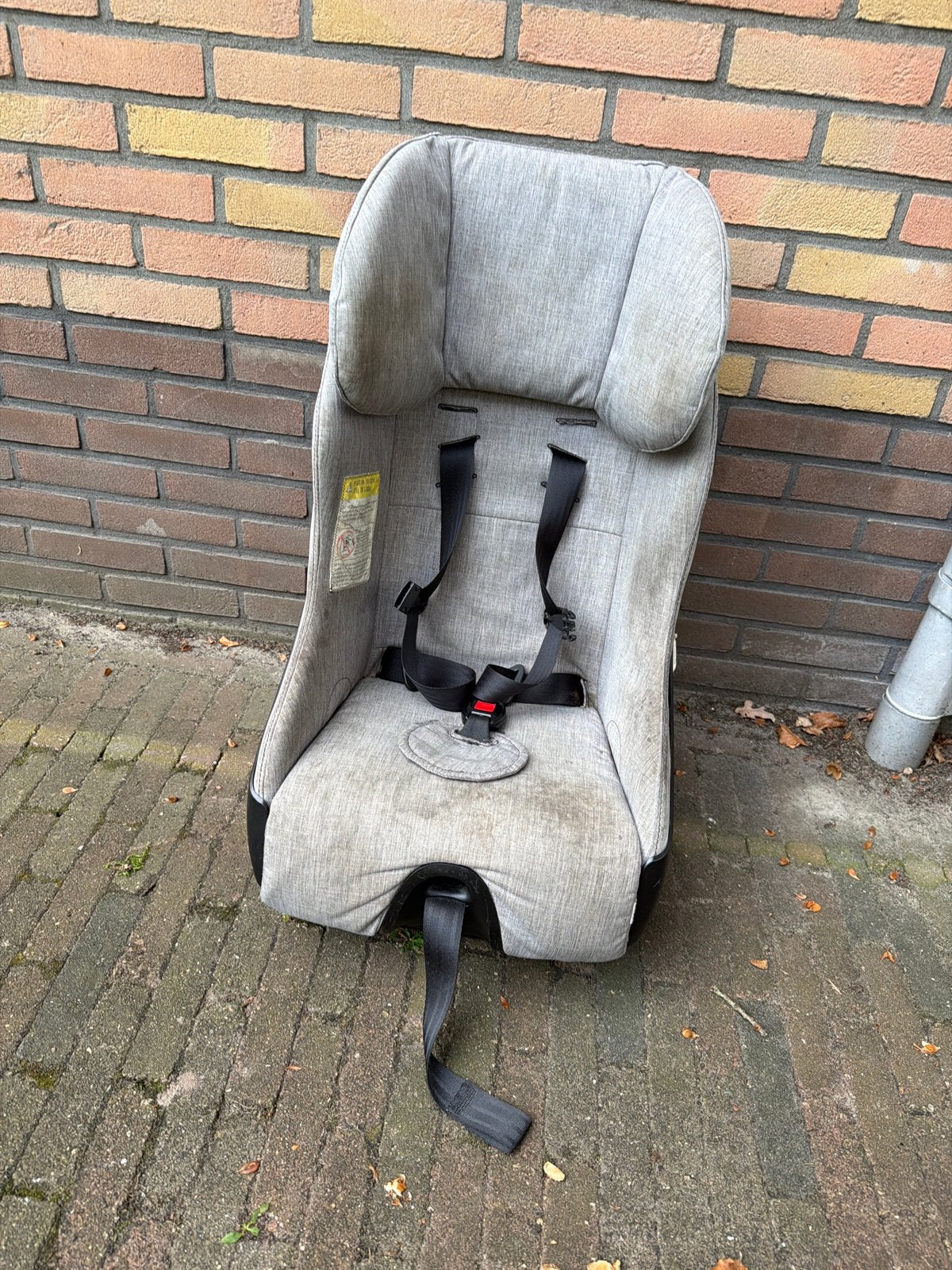 Gebruikt kinderautostoeltje - Grijs, Kinderen en Baby's, Verstelbare rugleuning, 9 t/m 18 kg, Ophalen, Overige merken